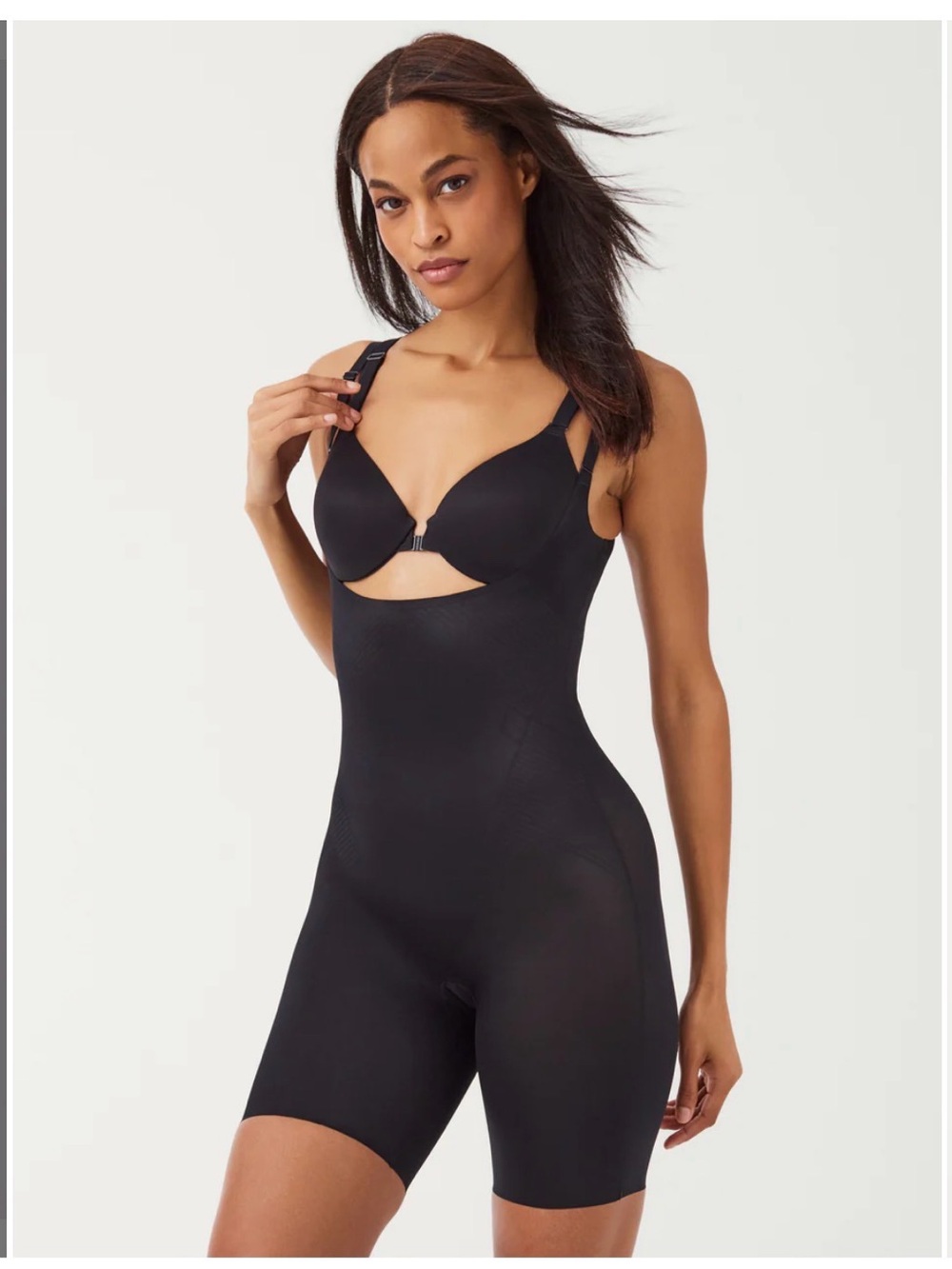 Spanx Very Black Invisible Shaping Open Bust Mid Thigh Bodysuit Size Medium - Picture 2 of 9